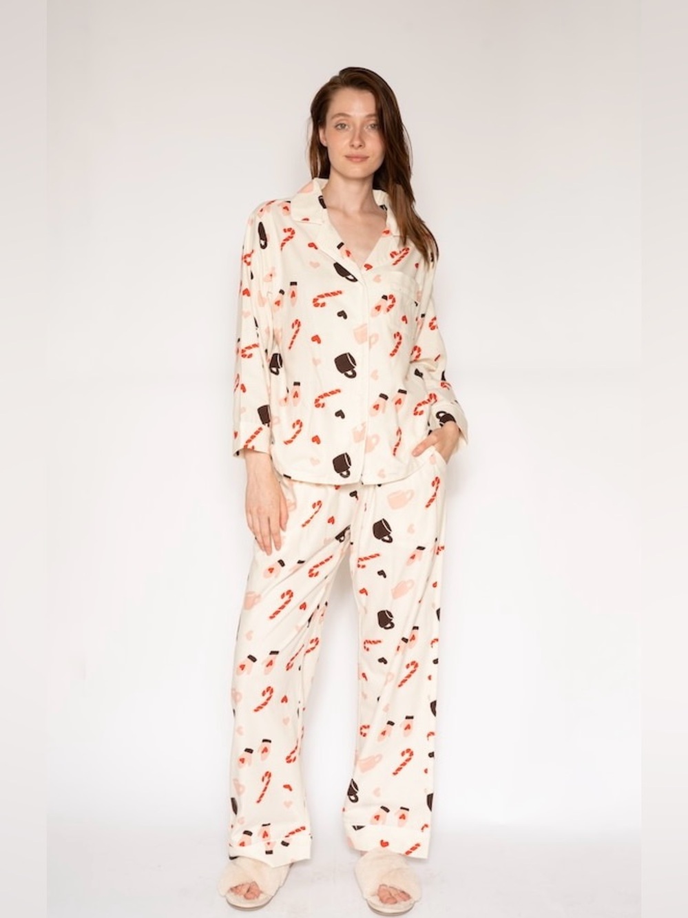 LATTELOVE Cream‎ Holiday Pattern Flannel Pajama Size Small